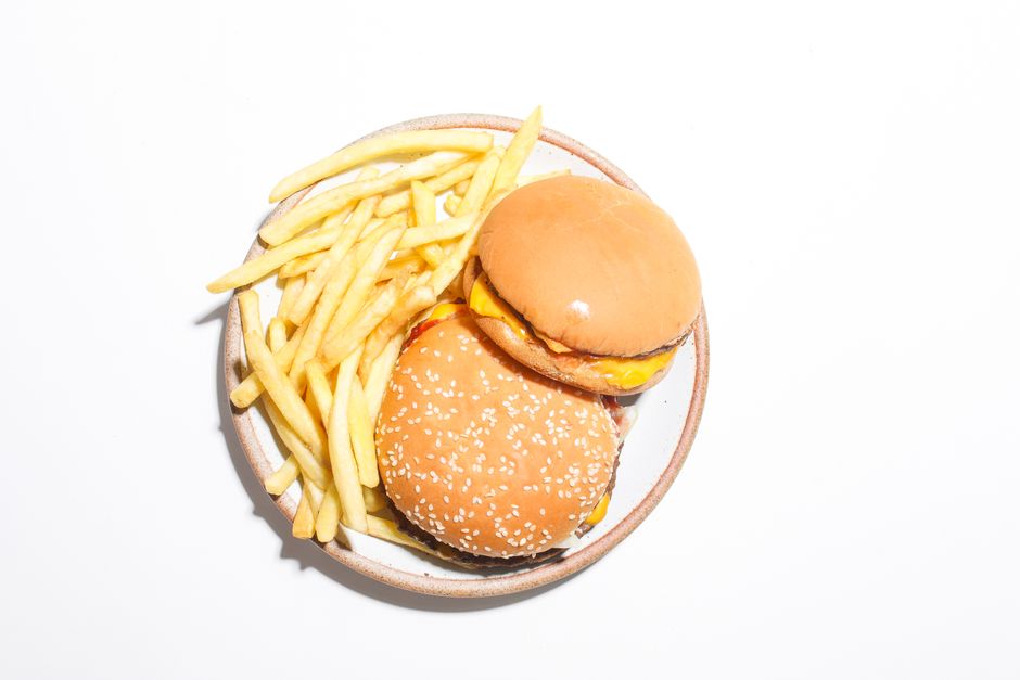 Burger a hranolky